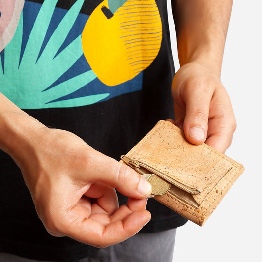 <transcy>MINIMALIST VEGAN CARD HOLDER WITH VEGETABLE LEATHER PURSE</transcy>